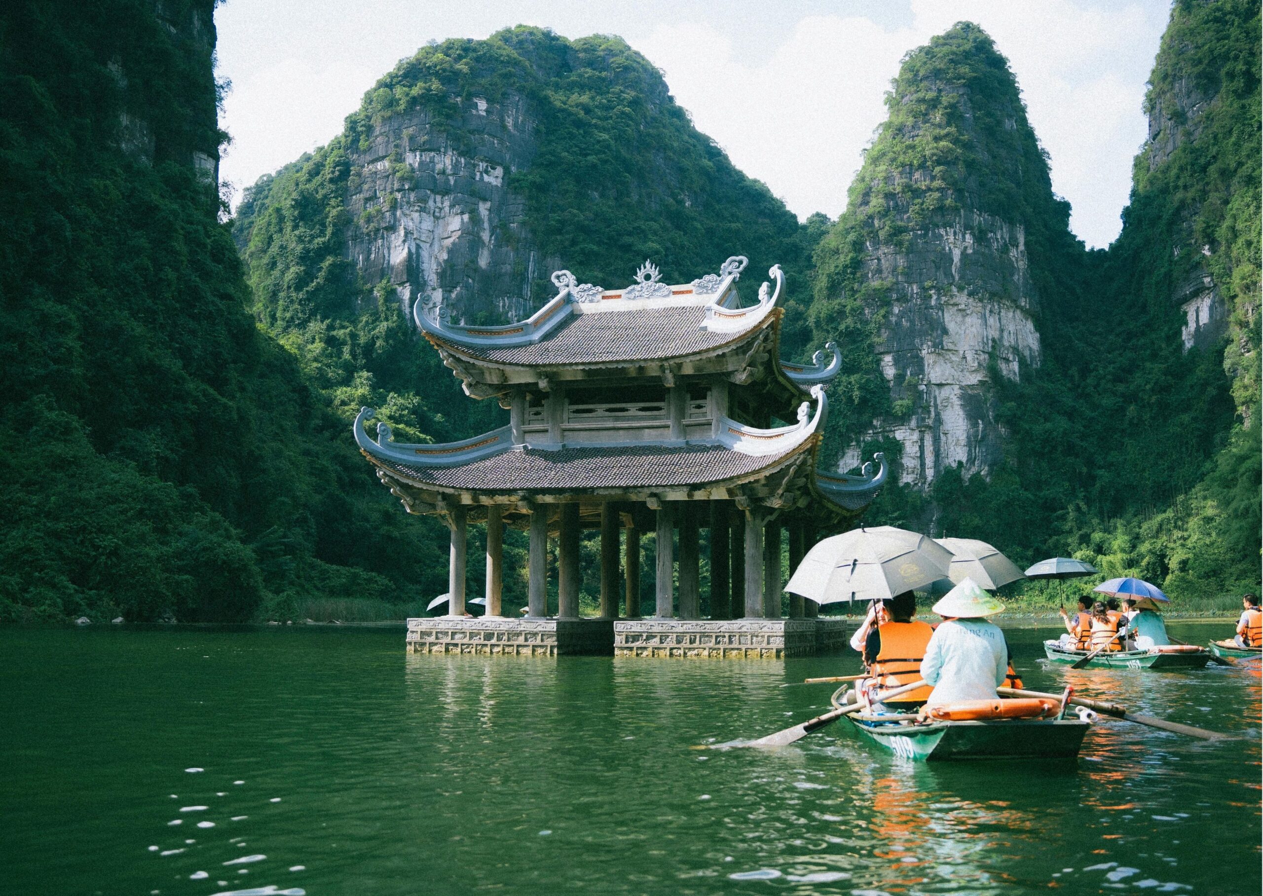 INDOCHINA DISCOVERY – VIETNAM, CAMBODIA & LAOS
